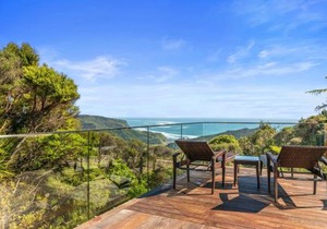 Piha - City Escape, Piha Holiday Home
