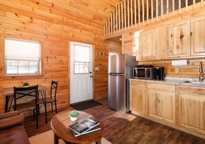 Pine Cabin: Waterfront Log Cabin Hideaway