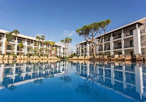 Pine Cliffs Garden Suite III