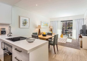 Pine Cliffs Garden Suite I