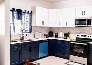PINES VACATION RENTALS- EXCELLENT LOCATION, MINUTES FROM EVERYTHING.
