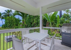 Pinetrees Hanalei Cottage with A/C