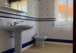 Piso céntrico y amplio en Praza do Regueiro, A Illa de Arousa