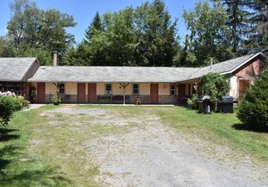 PL Motel Room #3 - Located at the Heart of Promised Land State Park