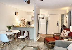 Plantation Hale Suites B6, AC, Near Beach, Shops, Restaurants