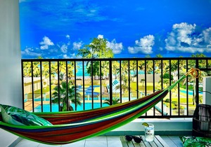 Playa Azul Luquillo Beachfront. Stunning Views!and Near to El Yunque Rainforest