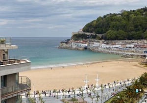 Playa de La Concha 7 by FeelFree Rentals