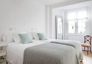 Playa de Ondarreta 4 by FeelFree Rentals
