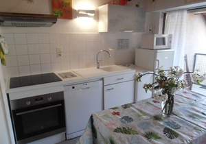 PLEASANT 3* APARTMENT NEAR THERMAL BATHS SHOPS PANORAMIC VIEW PRIVATE PARKING WIFI