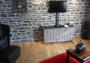 Pleasing Holiday Home in Awenne with Terrace