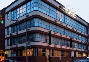Pointe Plaza Hotel New York