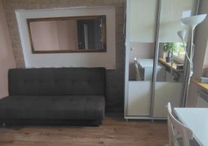 Pokój w dwupokojowym mieszkaniu Witomino