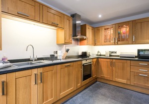 POLDARK COTTAGE, family friendly, with open fire in Charlestown