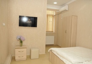 Pomegranate - Triple Room