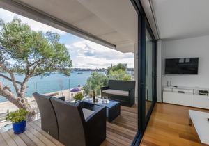 Ponent - Three Bedroom Apartment, Sleeps 4