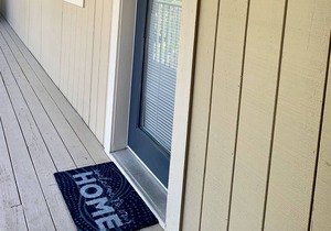 *POOL IS OPEN* Beautifully Updated 3BR Lakefront Condo With Slip Available