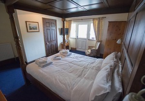 Pooley Bridge Inn