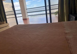 POPOYO BEACHFRONT 2PERS. ROOM - OCEANVIEW AND SURF