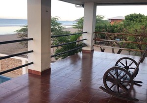 POPOYO BEACHFRONT 2PERS. ROOM - OCEANVIEW AND SURF