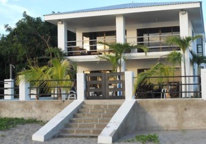 POPOYO BEACHFRONT 2PERS. ROOM - OCEANVIEW AND SURF