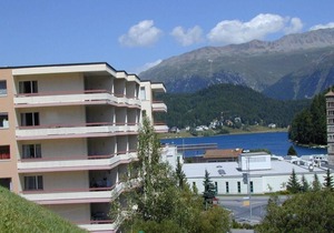 Popular and centrally located residential building in St.
