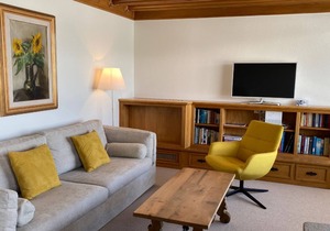 Popular and centrally located residential building in St.