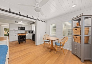 Popular Spinnaker Beach House! Close to Beach! Golf Course Views! Pet Friendly! Amenity Cards!