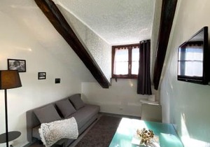Porta Nuova Attic room