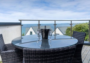 Porthminster Mews – Sleeps 4 – On-Site Parking – Sea Views