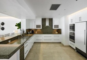 Portico 3 by Blue Sky Luxury