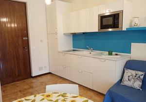 Porto Azzurro Apartment - with pool, wifi and air conditioned