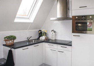 Practically furnished vacation home located on the edge of a vacation park near the Ijsselmeer (3 km