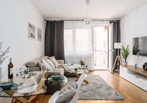 Prague Days - Bright Apartment - Balcony - Private Parking