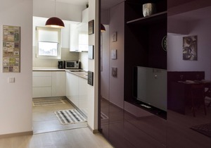 PREMIUM BRIGHT FLAT NEAR METRO +BATHTUB & NETFLIX