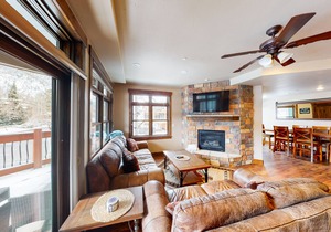 Premium Condo with 2 Dens, 2 Kitchens, Private Washer/Dryer, & Free WiFi