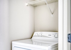 Premium Emeryville 1BR w/ Gym, Pool, Parking, 15 min to SF, by Blueground