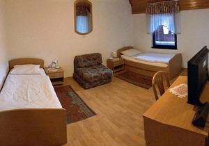 Prenočišča MRAZ*** Classic Twin Room, Private Bathroom, Balcony, Hills view
