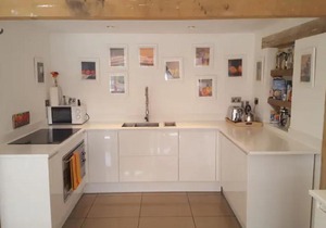 PRESTWICK OAK - 5 Bed Ensuite - Sleeps 14 - House with 3 Studios