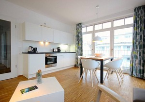 Pretty apartment with sunny balcony in south-east location - only 100 m to the beach