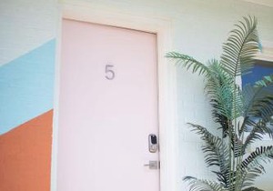 Pretty N Pink Room #5 At The Groovy Nomad Motel