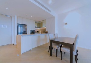 Pride Fawkner Apt Bay-view 4 Free PARKING+POOL Netflix & Foxtel