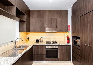 Prime location! 2 BR apartment in Downtown Views