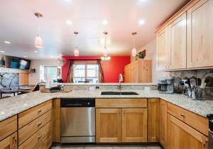 Prime location, superb accommodations! New Club House with pool and hot tub!