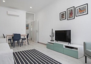 Principe Real: Elegant flat with terrace