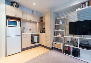 Pristine inner-city nest with carpark