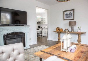 Private 1bed 1bath Apt Near Downtown 1st floor - U2