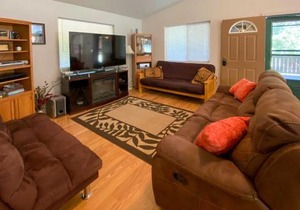 Private 2-Acre Retreat with MTN Views, Walk to River