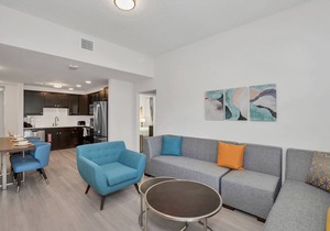 Private Balcony | FREE Resort Access | Near I-Drive