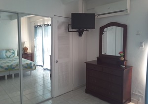 Private Beachfront Villa "FOXIE" "The Villas on Great Bay"direct access beach