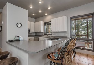 Private Home Lake Purgatory-Awesome Views-NEW RATES-Last Minute Specials